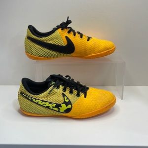 Nike Youth Sneakers Size 3.5 Y US/ 3 UK / 35.5 EUR